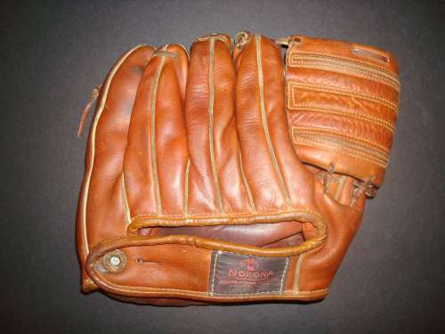 Carl Erskine Nokona G12 Back